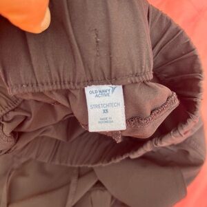 Old Navy Black Capris